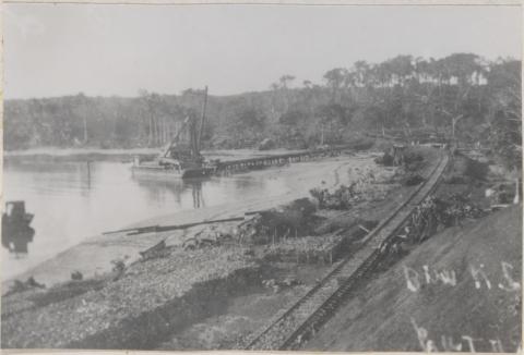 coral track ballast and temporary unloading pier