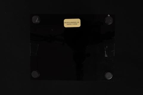 Bao Quoc Huan Chuong, bottom