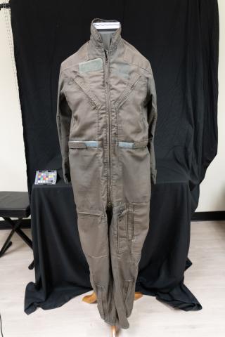 Air Force uniform, color card and scale