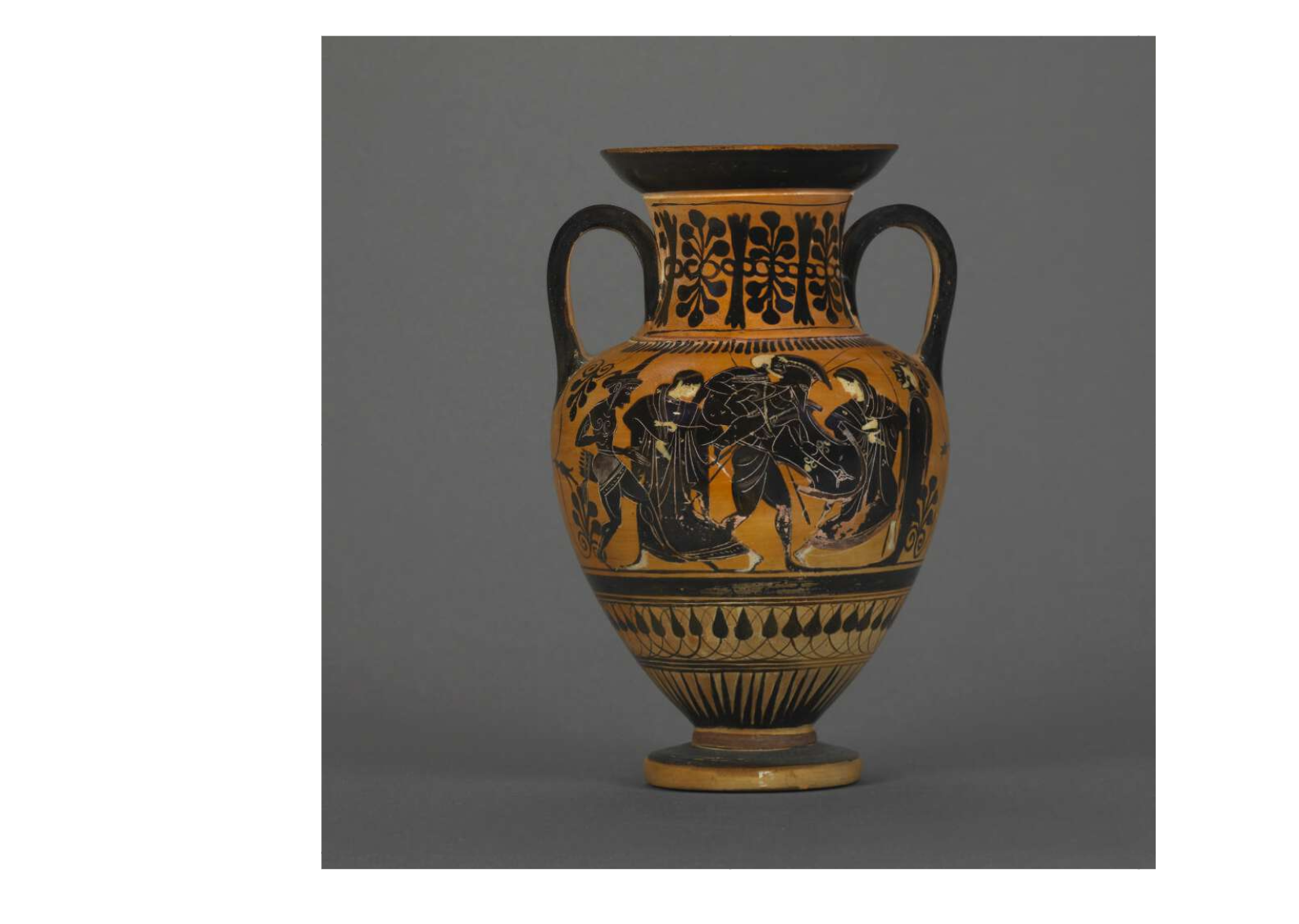 Amphora with black figures depicting Aeneas carrying his father from Troy. 